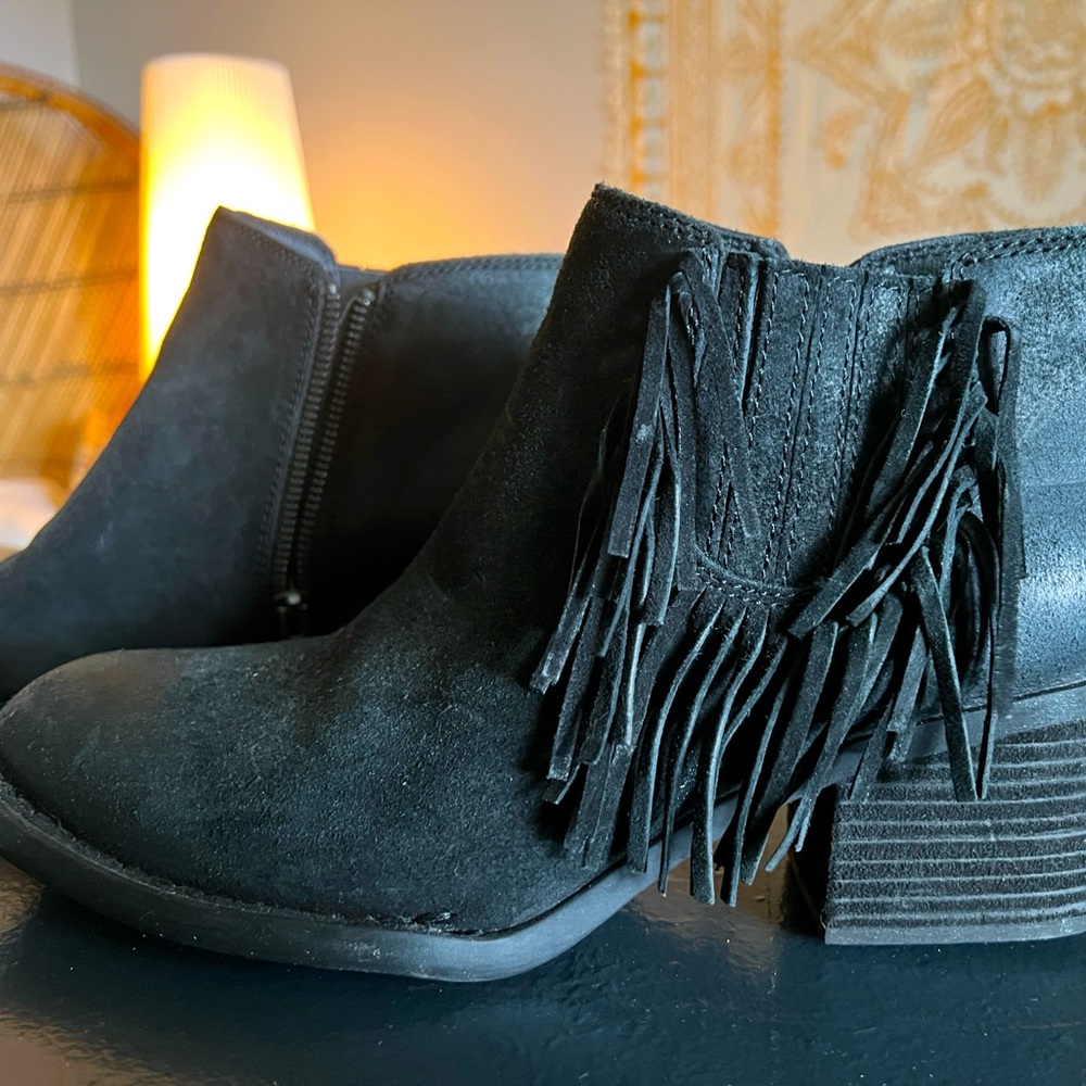 Born Black Suede Fringe Ankle Booties Like New!